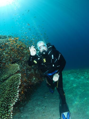 mohammed-almomany-red-sea-dive-center-aqaba underwater-diving-in-aqaba